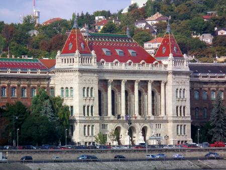 Budapest University of Technology and Economics Budapest University of Technology and Economics