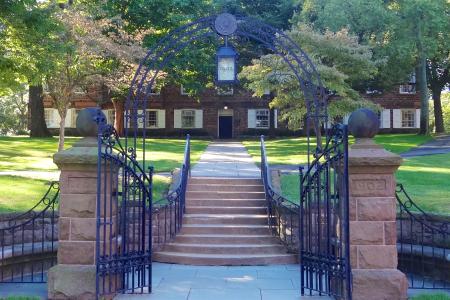 Queens Campus, Rutgers University