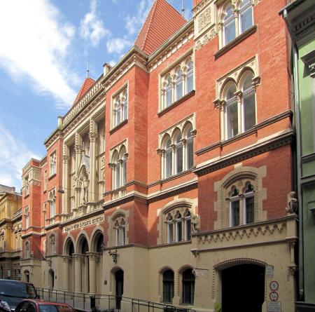 Pázmány Péter Catholic University Pázmány Péter Catholic University