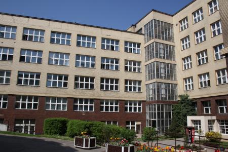 Faculty of Informatics and Statistics, University of Economics in Prague Faculty of Informatics and Statistics, University of Economics in Prague
