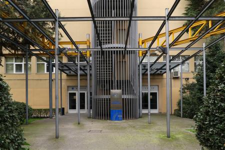 Escuela Técnica Superior de Ingeniería de Sistemas Informáticos (Universidad Politécnica de Madrid) Escuela Técnica Superior de Ingeniería de Sistemas Informáticos (Universidad Politécnica de Madrid)