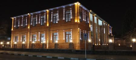 مدرسة 22 بهمن