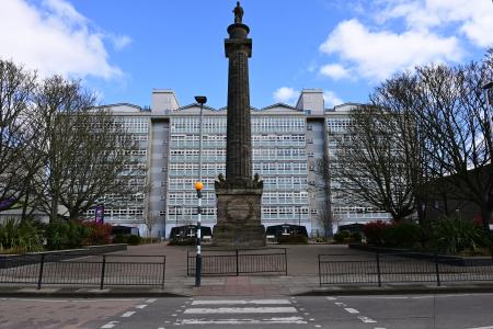 Hull College