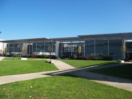 Jean Monnet University Jean Monnet University