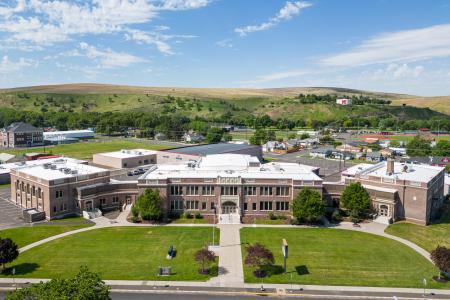 McLoughlin High School