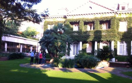 IESE Business School IESE Business School