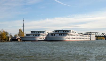 Bertha-von-Suttner-Gymnasium (Wien) Bertha-von-Suttner-Gymnasium (Wien)