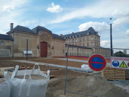 Paris-Saclay Medical School Paris-Saclay Medical School