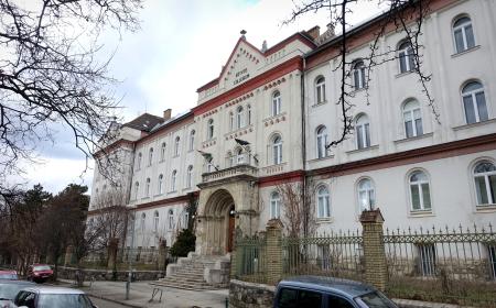 Collège József Eötvös Collège József Eötvös